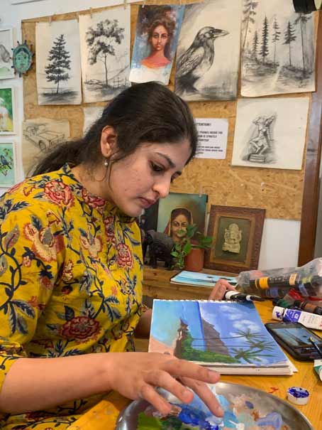 Fine-Arts-Classes-for-Adults-in-Bangalore—Pencil-and-chai-